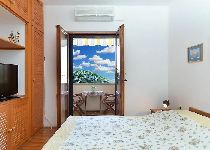 Milan 1174 아파트 *